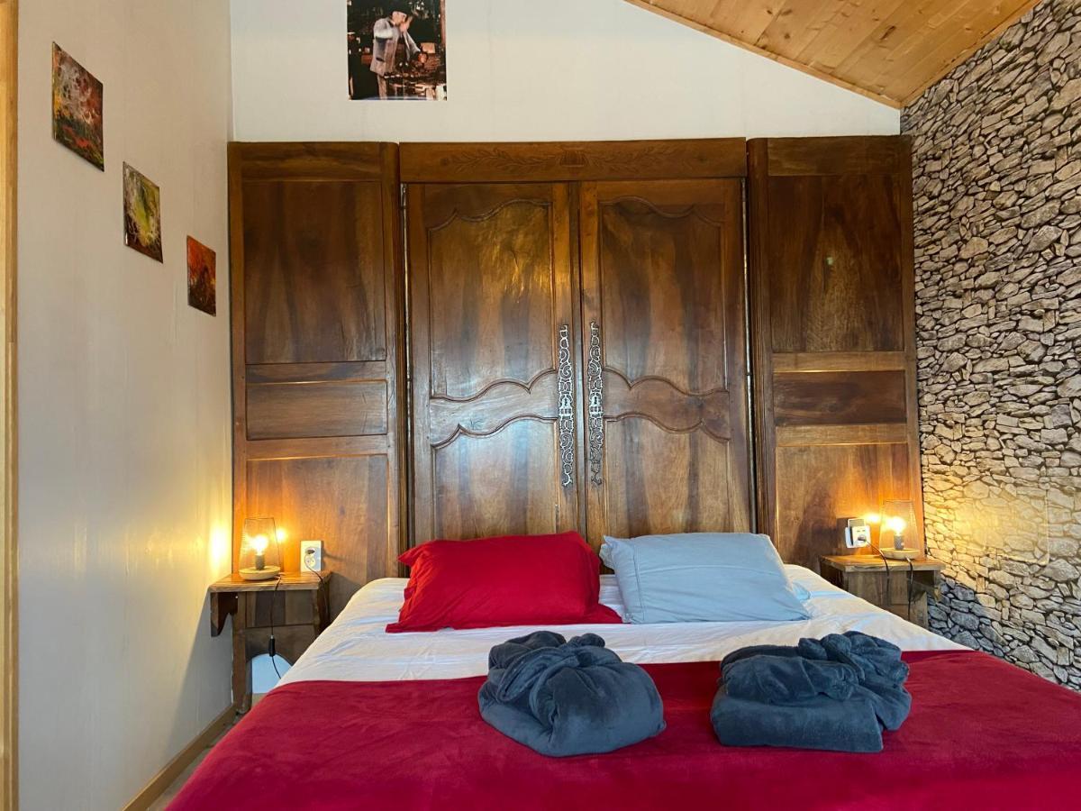 Le Petit Moulin Hotel ปูโซจส์ ภายนอก รูปภาพ
