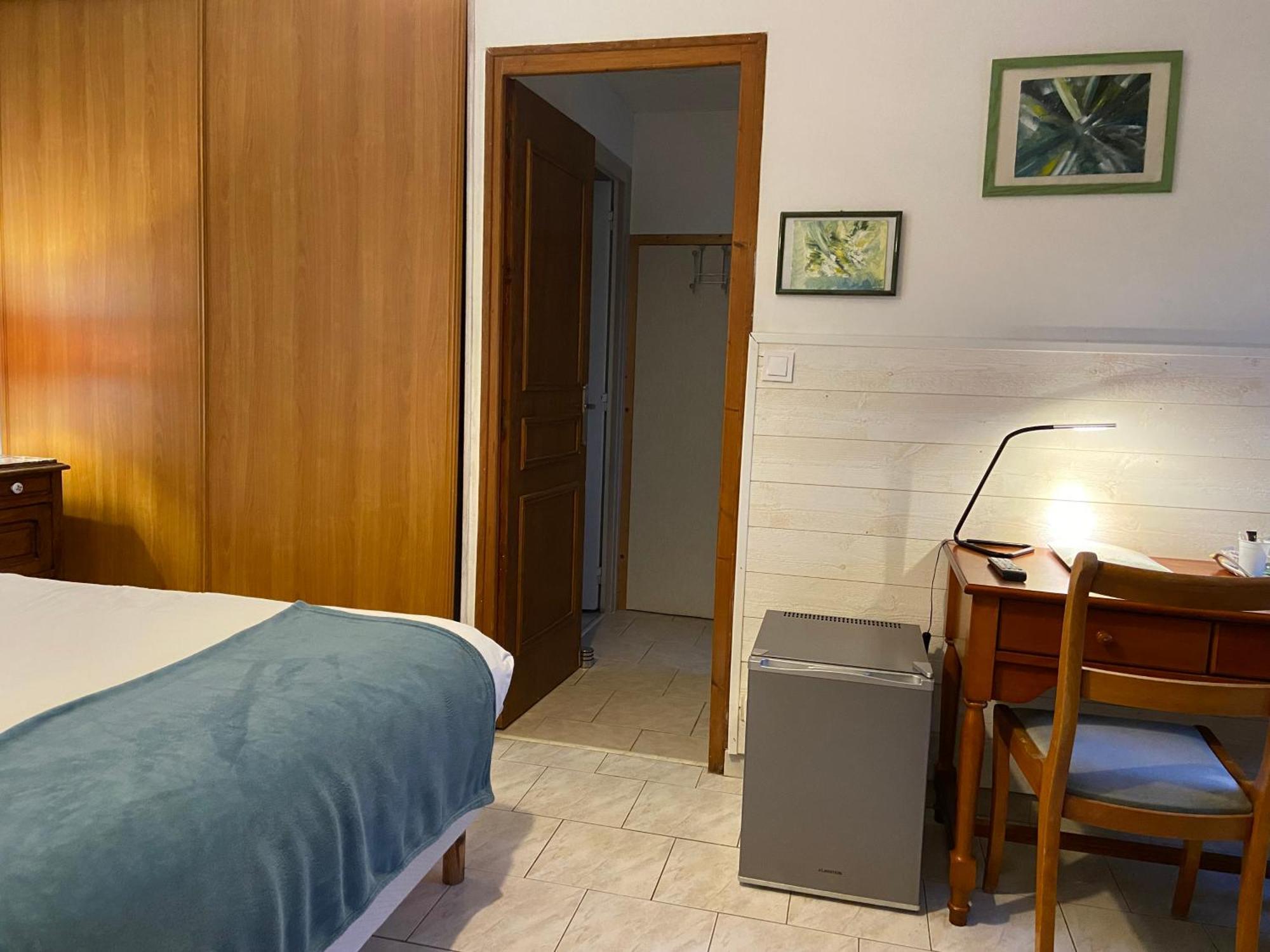 Le Petit Moulin Hotel ปูโซจส์ ภายนอก รูปภาพ
